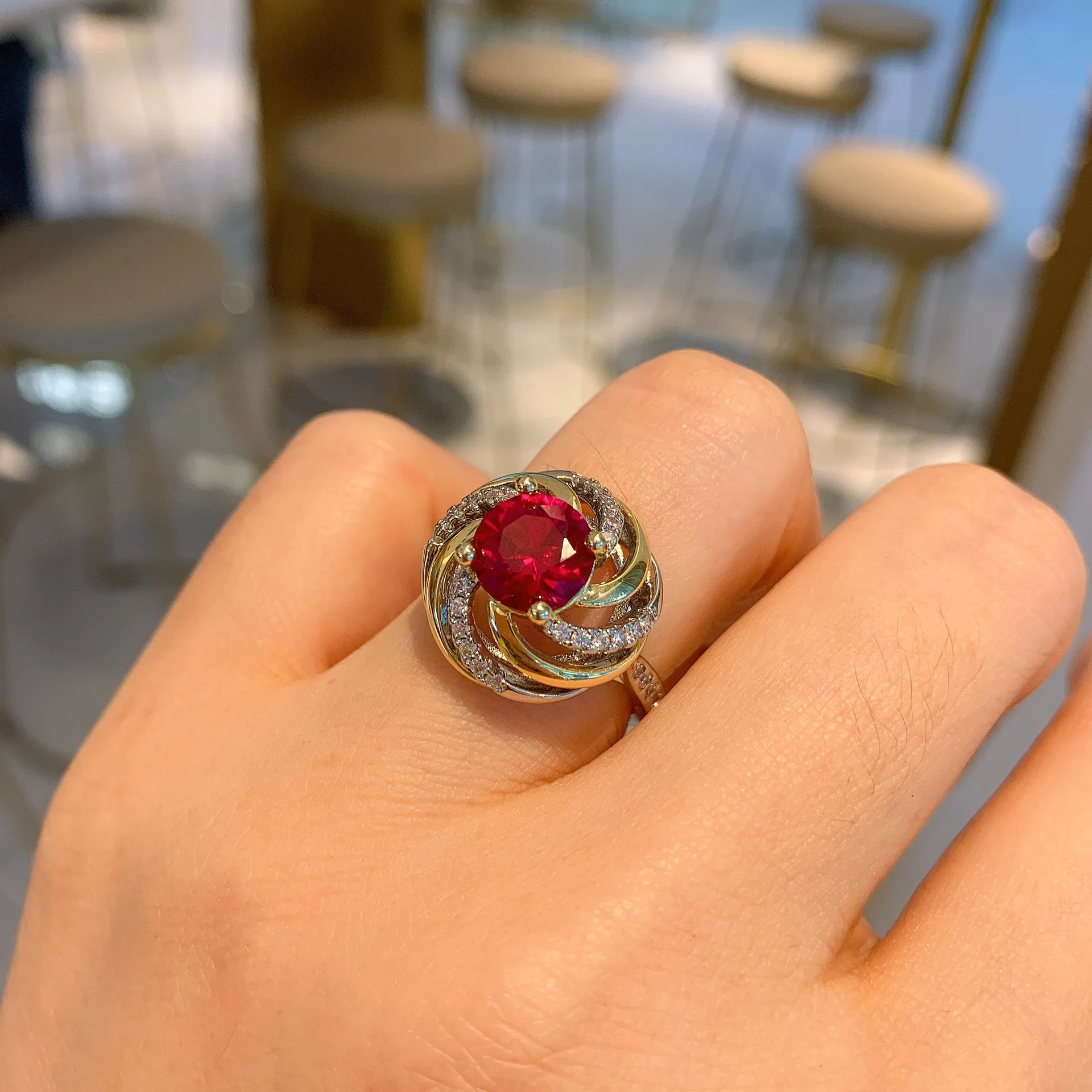 Роскошные круглые кольца с рубиновым топазом и розовым кварцем сапфиром 8 мм для