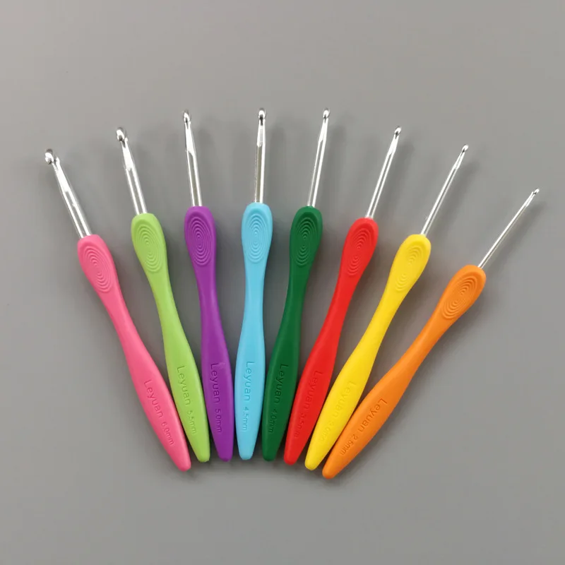 

8PCS Crochet Hook 2.5-6.0mm Aluminum Crochet Needles with Colorful Soft Rubber Grip Cushioned Handles DIY Craft Supplies