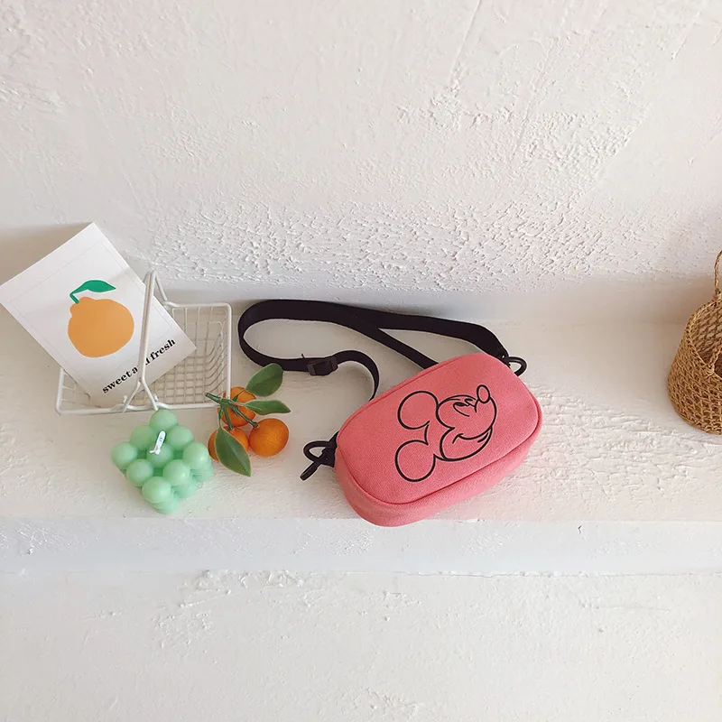 Рисунок 6 - Сумка через плечо Disney для телефона