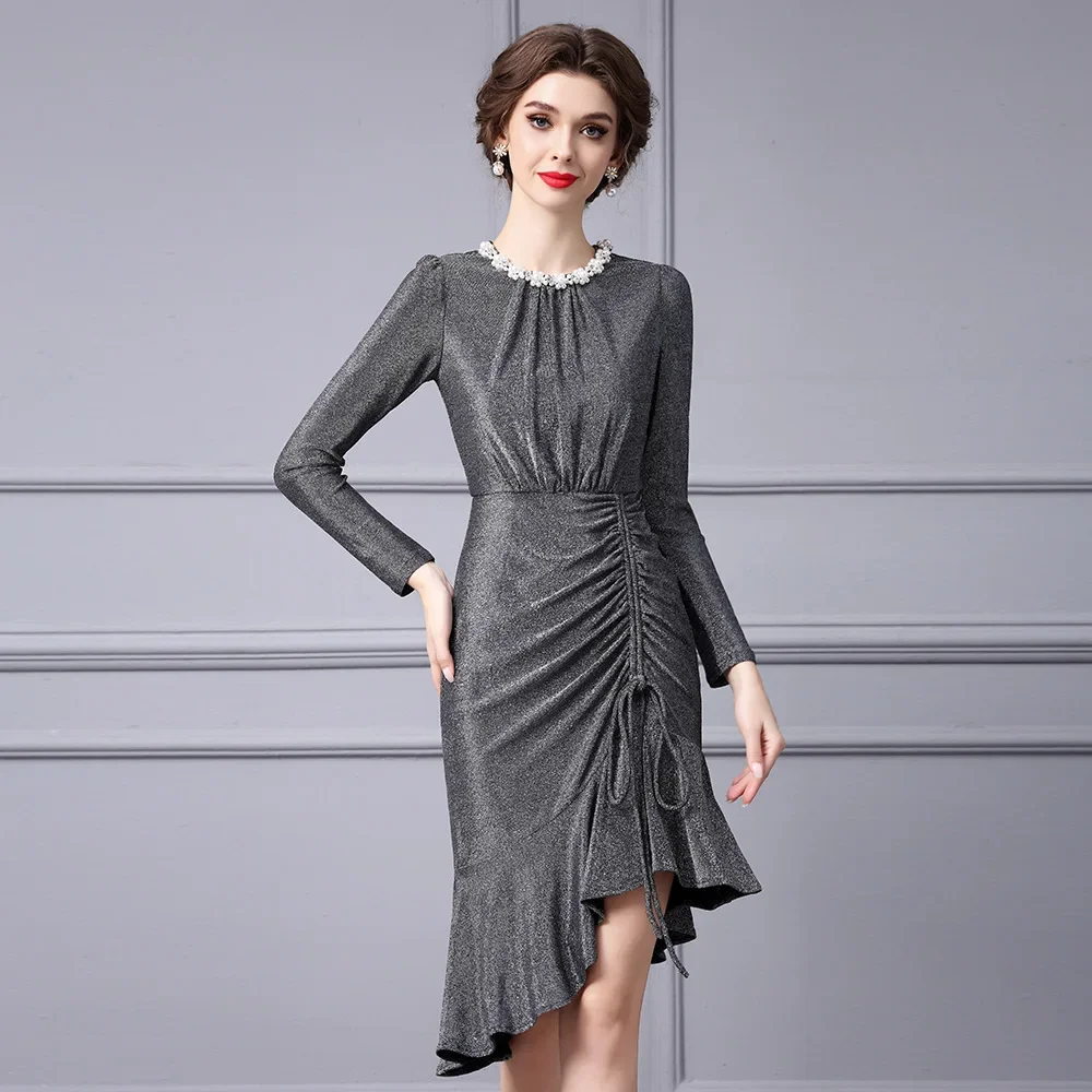 Шикарное облегающее платье ручной работы с круглым вырезом и длинными рукавами