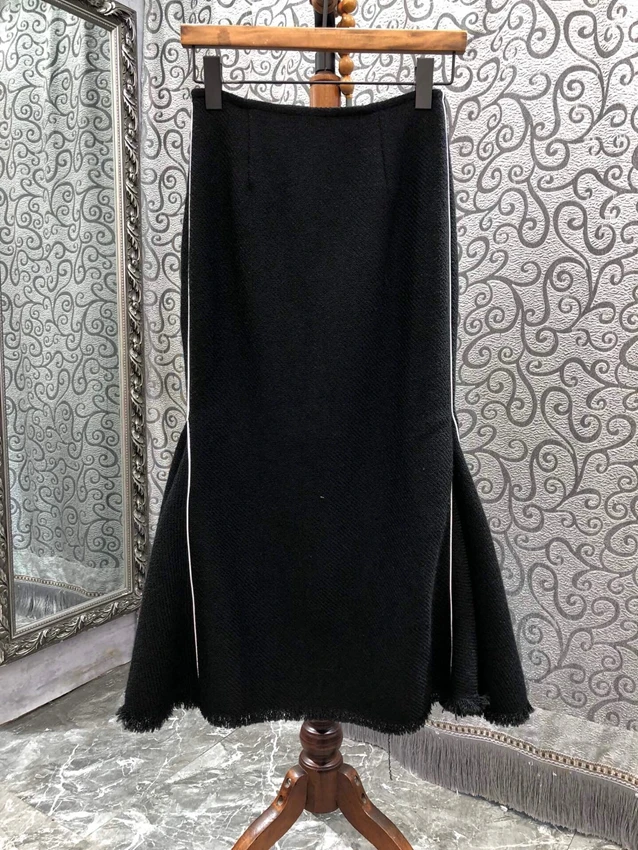 

2023 new women fashion sexy casual trim whisker fishtail fashion long dress skirt 1218