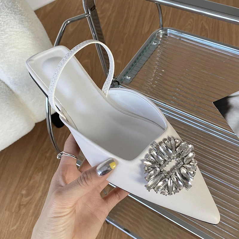 

Crystal Ladies Flats Sandals Female Casual Outside Yellow Pointed Toe Fashion Mules Elegant Rhinestones Women Flat With Shoes