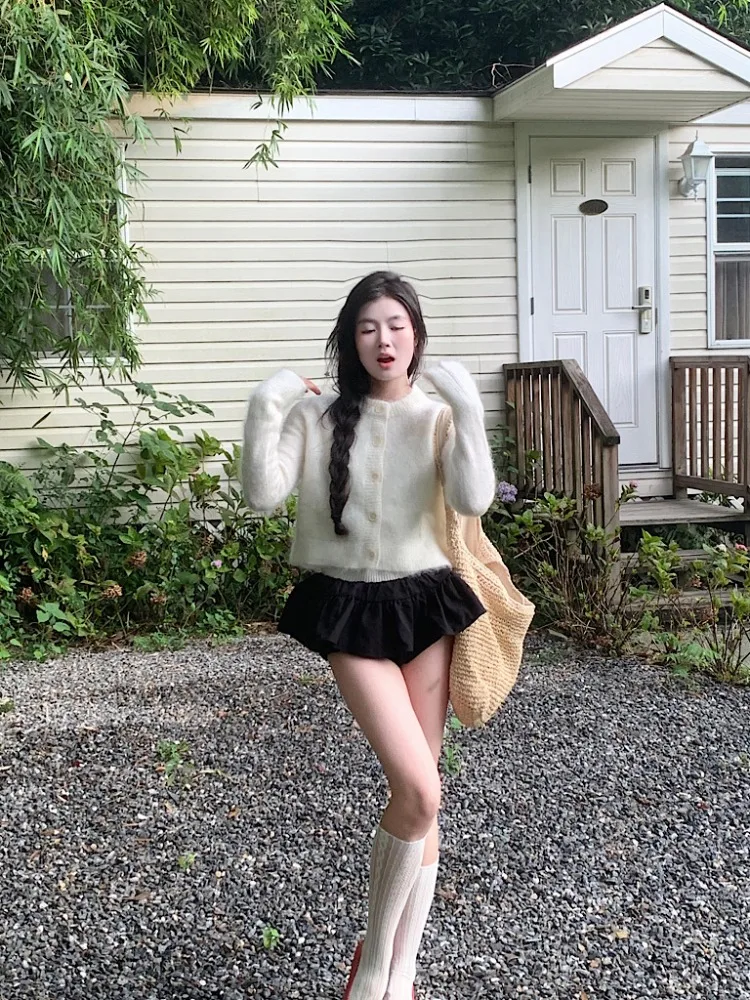 Белый мохеровый свитер кардиган верхняя одежда женский осенне-зимний нежный