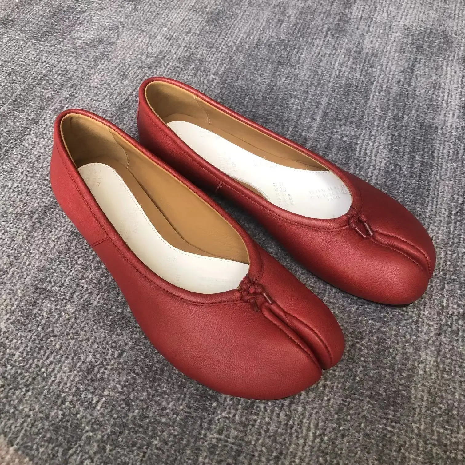 Spring new flat heel M6 same non trademark split toe shoes sheepskin upper sheepskin lining multicolor classic women's shoes