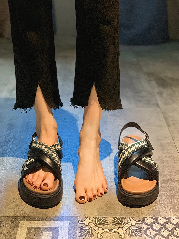 

Summer New Sandals Women's Shoes 2022 Fashion Retro Belt Buckle Thick Bottom Non-slip Beach Shoes