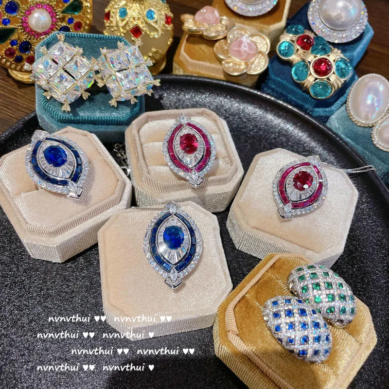 

Designer Customized Female Silver Color Lab Sapphire Jewelry Shiny CZ Ring Necklace Chain Vintage Wedding Cocktail Jewelry