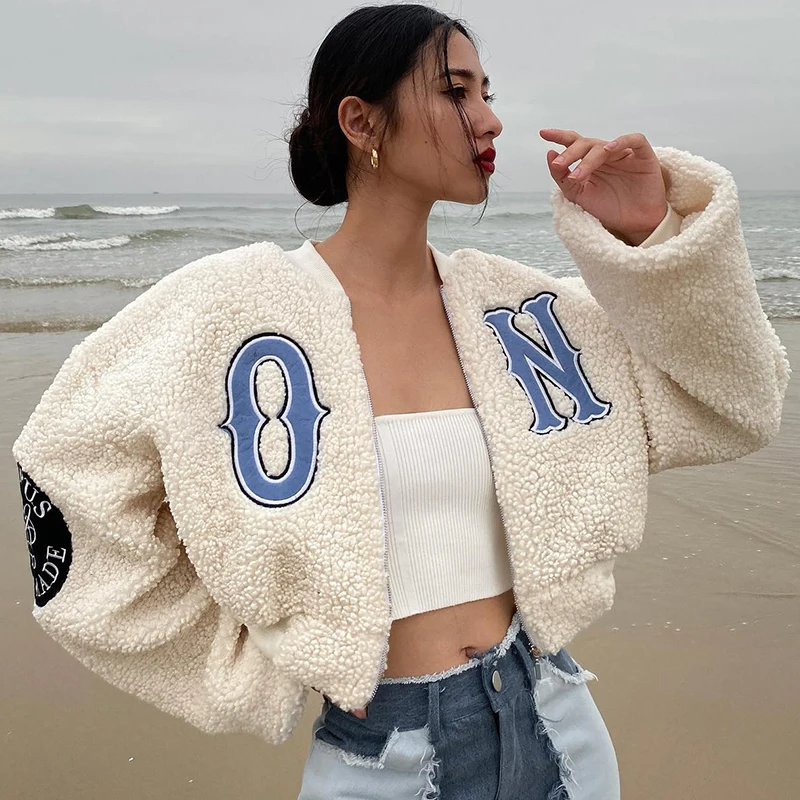 

Winter Fashion Streewear Short Fleece Jacket Women Letter Embroidery High Waist White Jacket For Young Girl Style
