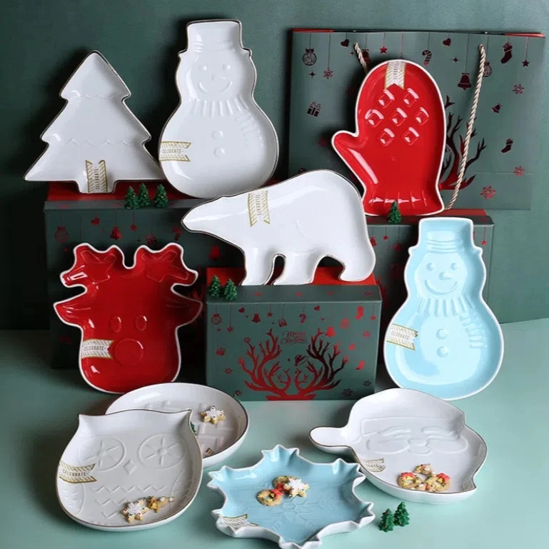 

Christmas Tree Shape Nuts Fruits Plastic Plates Bowl Dishes Specialty Plates Snack Plate Kitchen Supply Tableware Dinner Plates