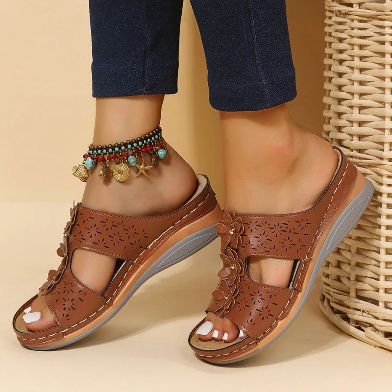 Summer Women's Slippers Platform Sandals Beach Hollow Out Shoes for Women 2023 Lightweight Wedge Flip Flops Sandales Femmes été