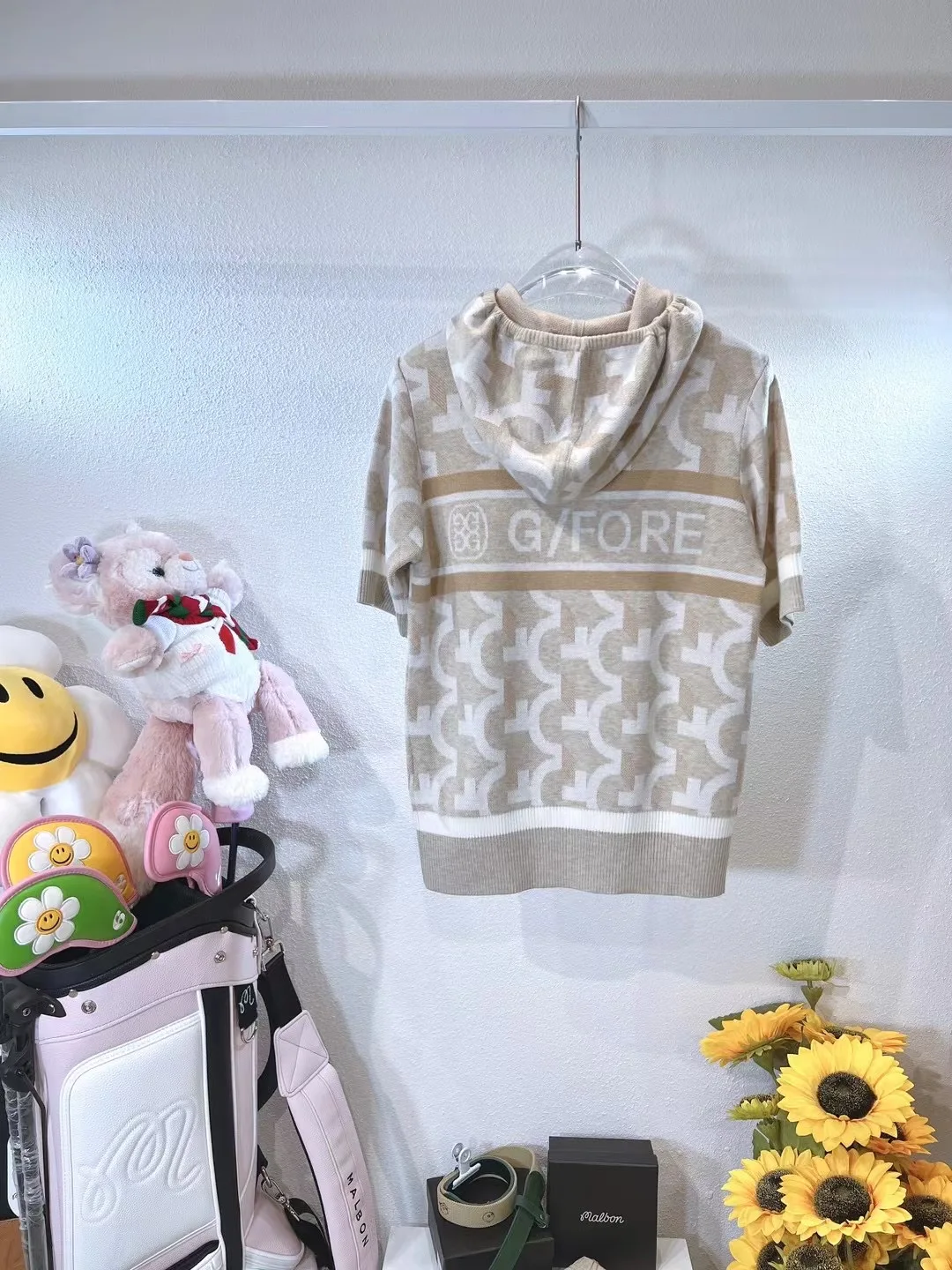 Spring and autumn 2022 new model Golf Clothing Women's Knit Shirts Hooded Short Sleeve Pleated Skirt Slim Fit Stretch  Golf Top