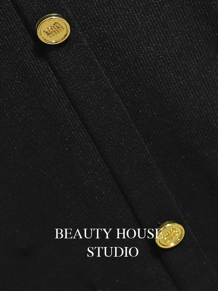 High-End Black Thickened Knitted dress Women Winter Wear 2024 Temperament V-neck Slim fit Bottoming Sweater Dress