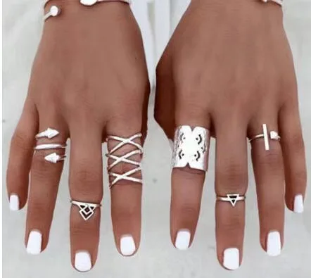 

Bohemian Ring Hollow Eight-Piece Set Ring Necklace for Women Rebajas Y Envio Gratis Butterfly Necklace