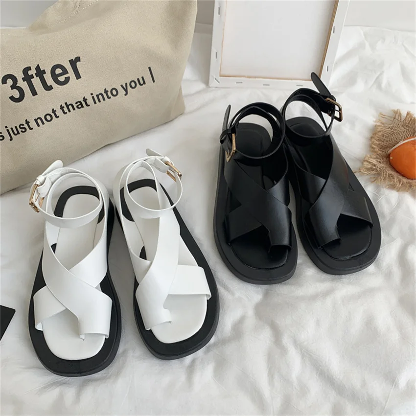 

Ladies Fashion Sandals Thick-Soled Flip-Flops 2022 Summer New Retro Students Wea All-Match Roman Casual Ins Cool Sandals