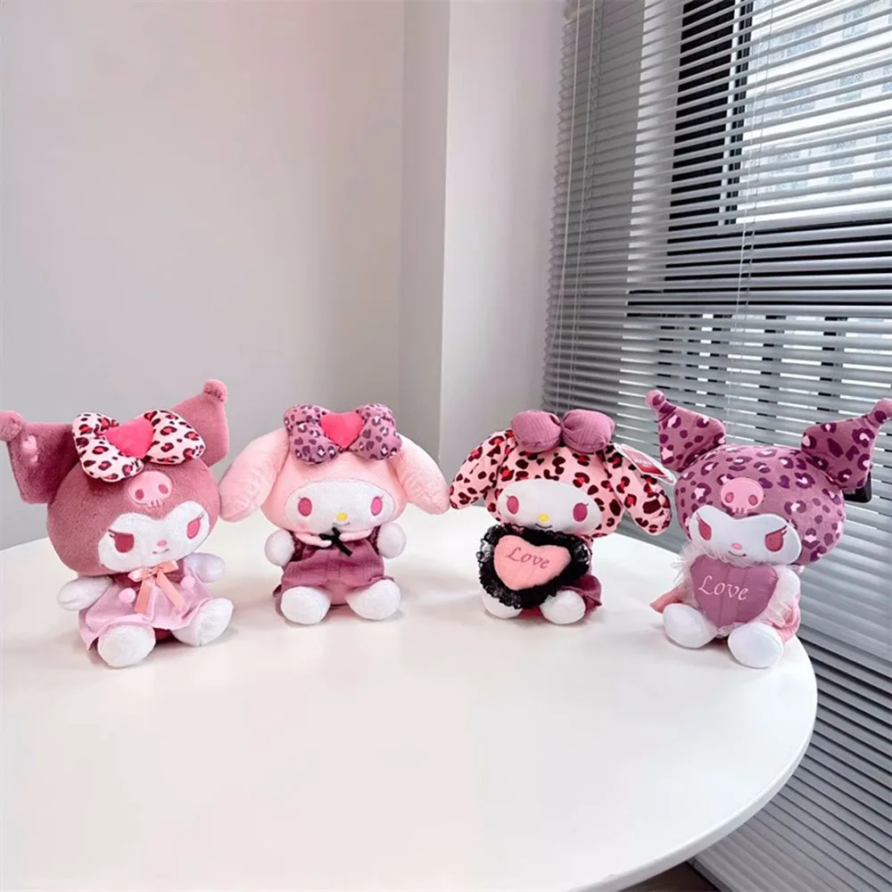 

20 см Sanrio Kawaii Kuromi Melody Love Heart игрушка милая очаровательная мультяшная фигурка кукла орнамент для девочек подарок на день рождения и Рождество