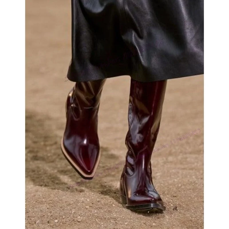 Рисунок 2 - Мужские модельные ботинки с острым носком