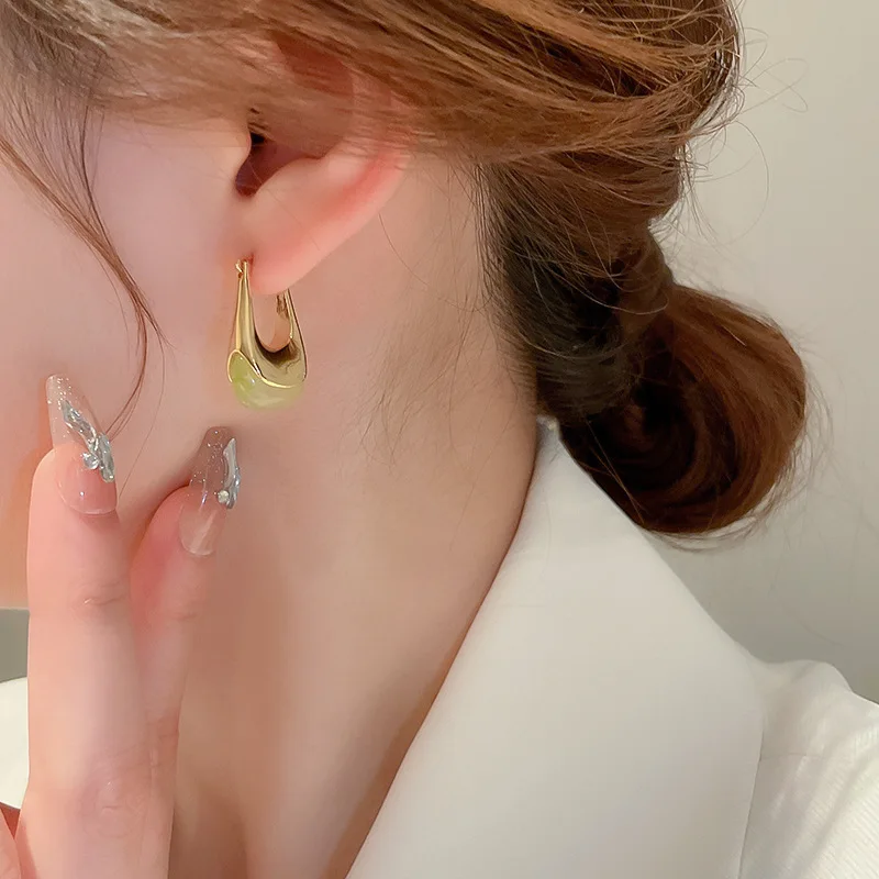 Ретро смоляные U-образные серьги с пряжкой для ушей настоящее золотое покрытие