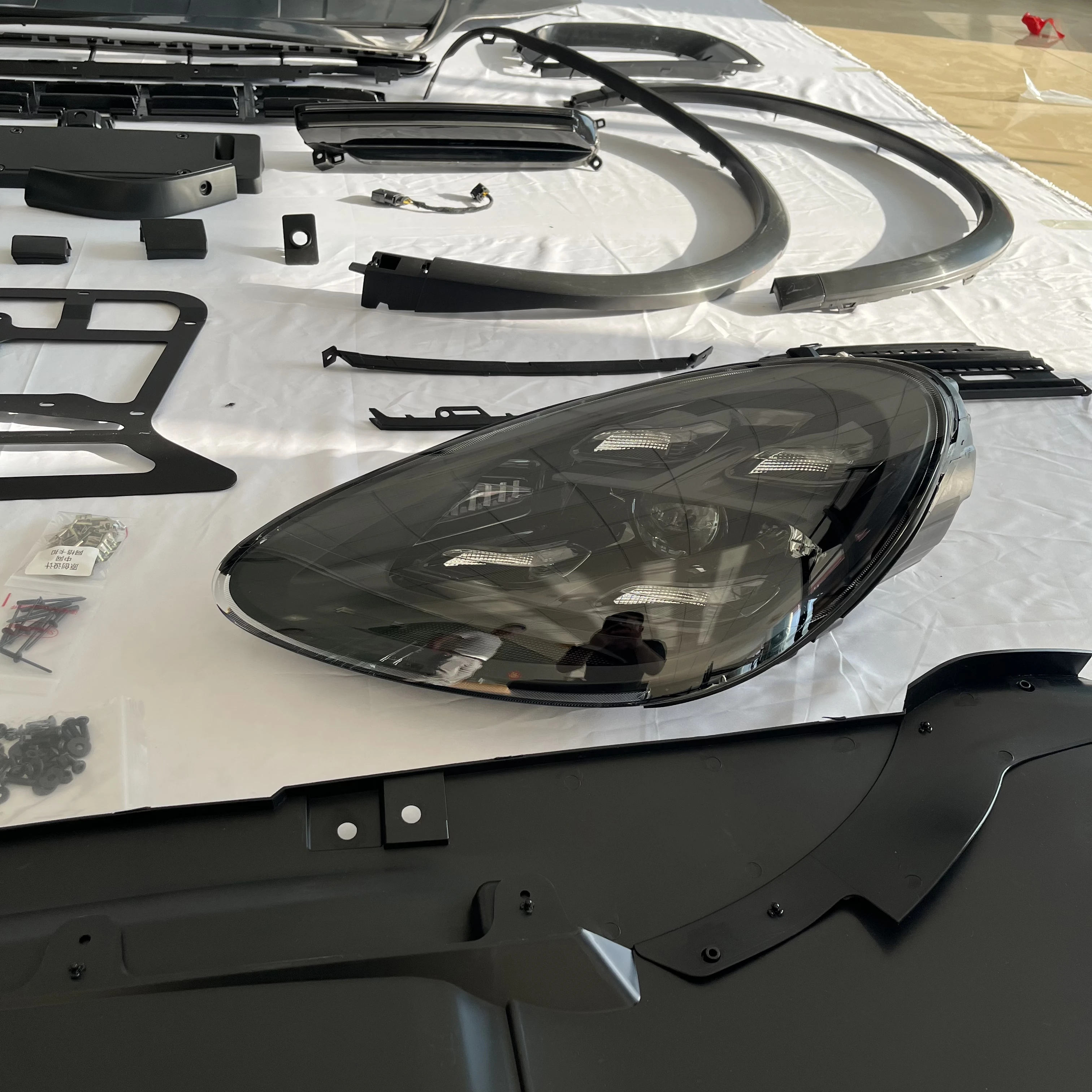 Комплект кузова автомобиля подходит для Porsche 958 1 Cayenne 11-14 Модификация новой модели