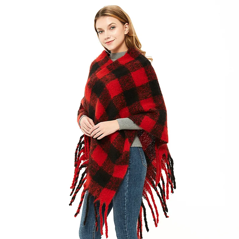 

Autumn and Winter Circle Yarn Thick Tassels Ladies Warm and Thick Red and Black Plaid Shawl Cloak Color Scarf Knitted Shawl