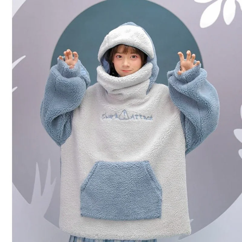 

S-2XL Harajuku Oversized Hoodie Blue Shark Anime Hoody Woman Korean Kawaii Crewneck Long Sleeve Streetwear Kpop Couple Clothes