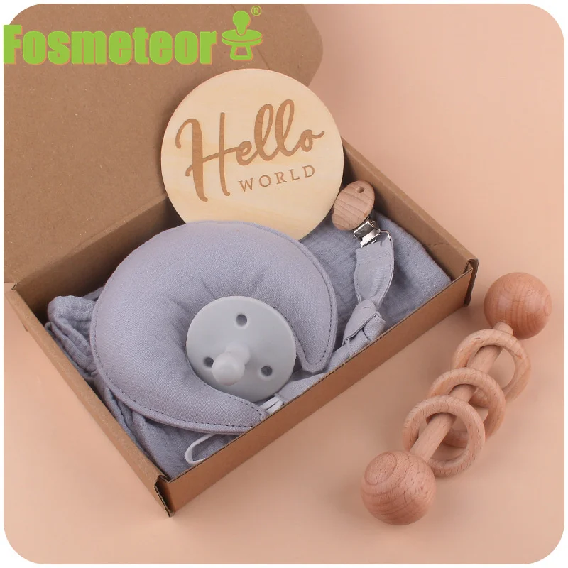 

Fosmeteor Baby Products Cartoon Moon Soothing Towel Creative Baby Silicone Pacifier Chain Teether Five-Piece Set Toy Gift