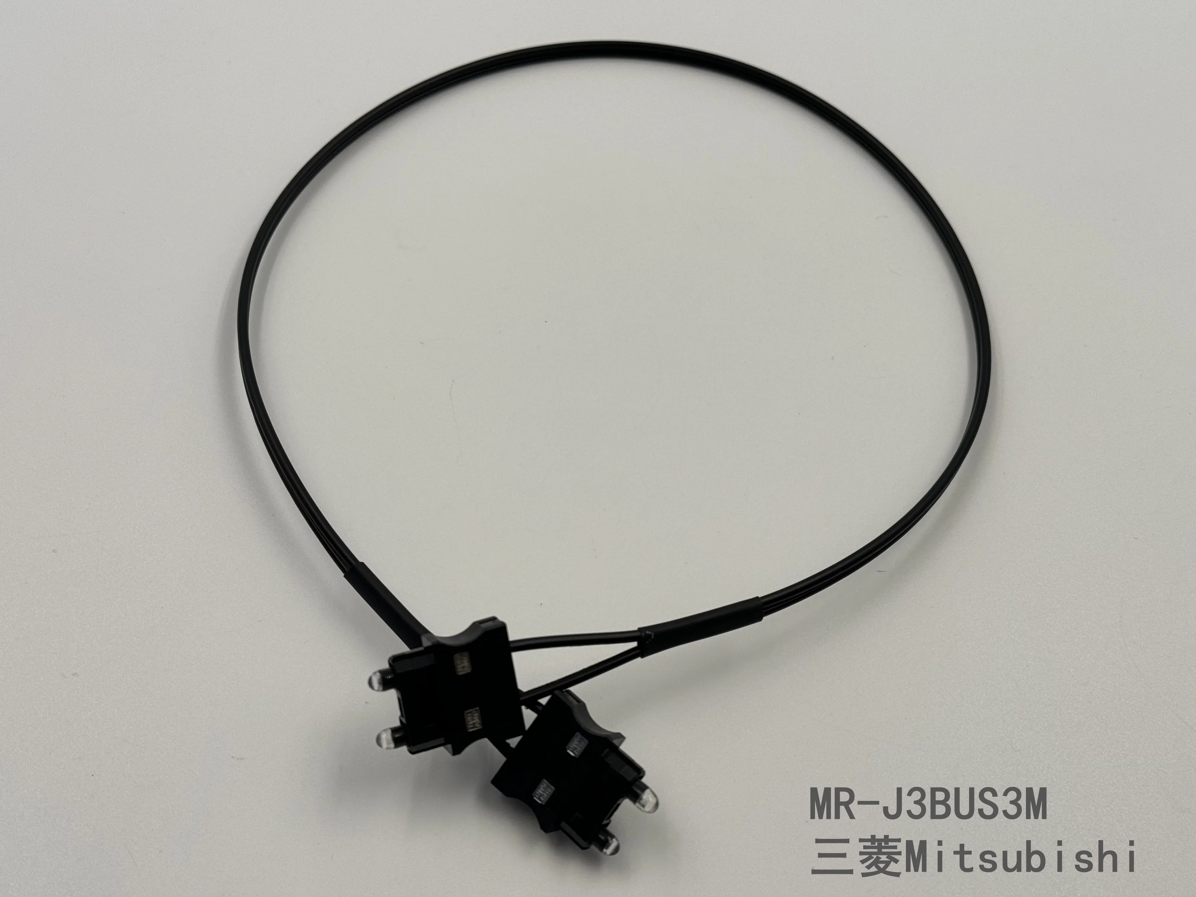 Фото MR-J3BUS3M Электрический оптоволоконный кабель Mitsubishi для сервоусилителя Mitsubishi №3