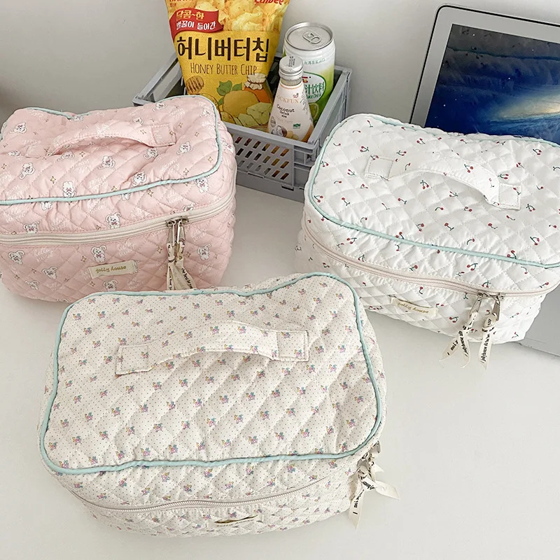 

Cute Quilting Cotton Makeup Bag Women Zipper Cosmetic Bag Female Cloth Handbag Box Shape Portable Toiletries Organizer For Girls