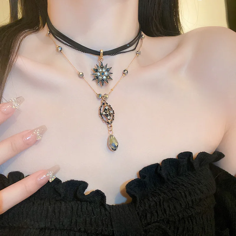 

Rhinestone Star Crystal Pendant Leather Choker Necklace for Women New Fashion Gothic Black Necklaces Vintage Jewelry 2023