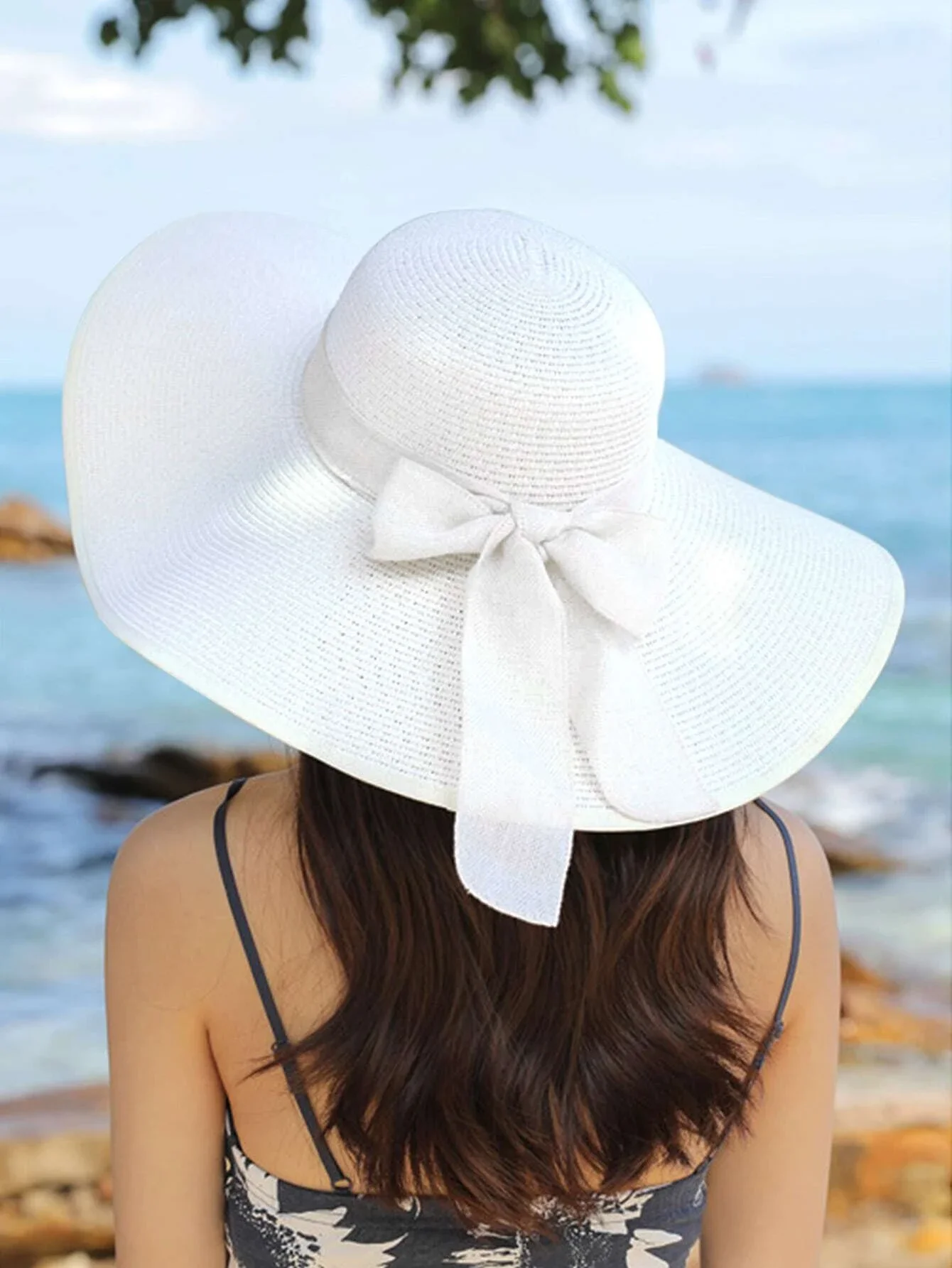 

Bow Decor Straw Hat