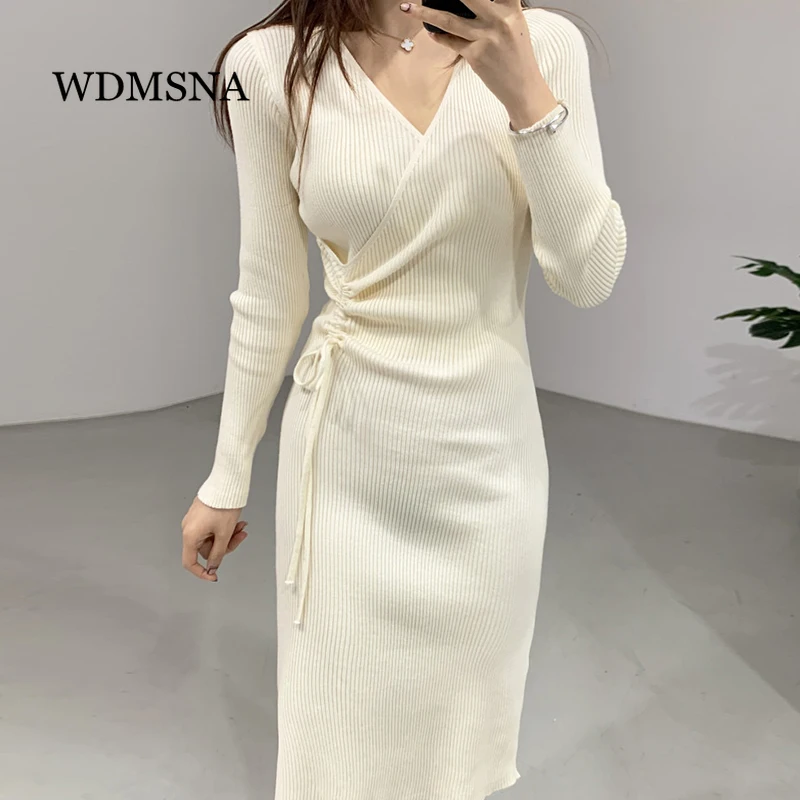 

WDMSNA осеннее платье с длинным рукавом, модное темпераментное вязаное платье с V-образным вырезом, женское корейское кружевное приталенное пл...