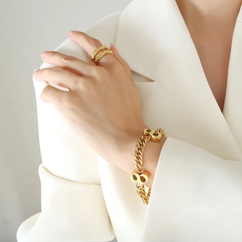 

Exaggerated INS Style Big Digital Cuban Chain Bracelet Hip Hop Trend Cool Style Personalized 18K Gold Plated Handpiece