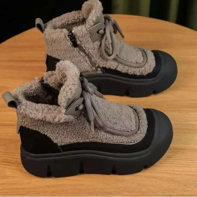 Женская обувь новинка 2024 женские ботинки на шнуровке модные короткие плюшевые
