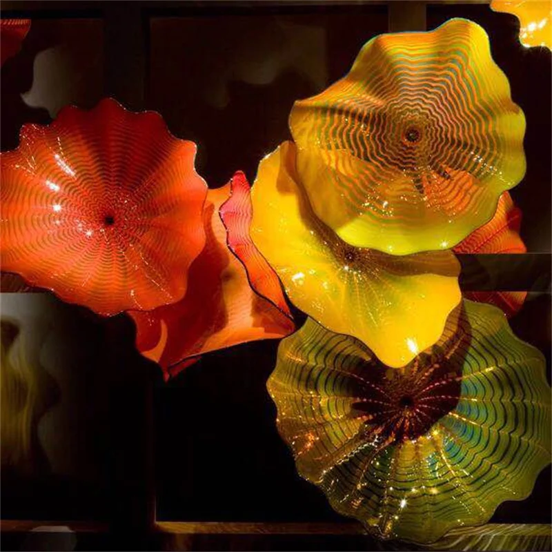 

Art Glass Wall Hanging Decoration Hand Blown Murano Glass Wall Plates Orange Red Lotus Flower Shaped Plates