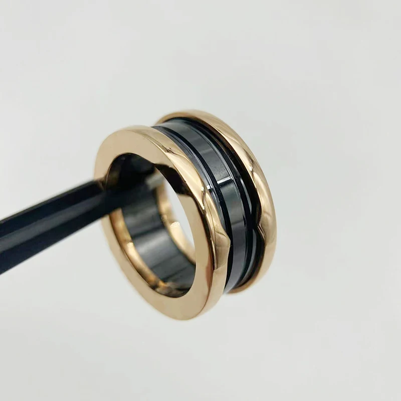 

B01-B27 Ring