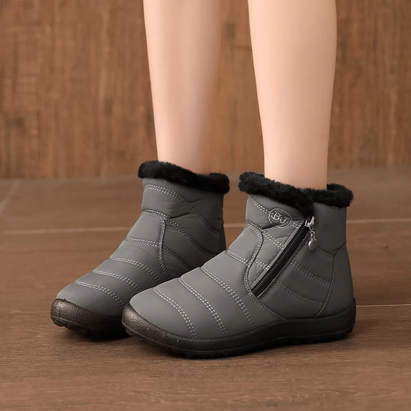 

Теплые водонепроницаемые зимние ботинки для женщин, зимняя обувь на толстой плюшевой подкладке с мягкой подошвой, женские нескользящие ули...