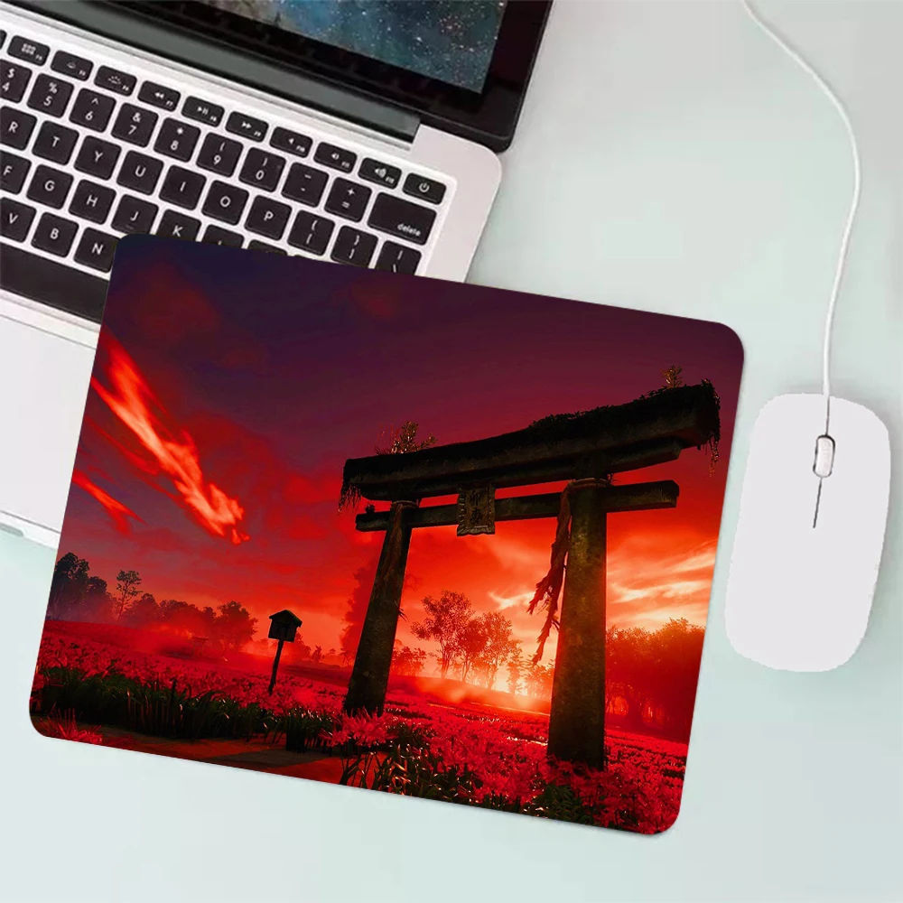 

Bloody Landscape Small Gaming Mouse Pad PC Gamer Keyboard Mousepad XXL Computer Mouse Mat Laptop Carpet Anime Mause pad Desk Mat