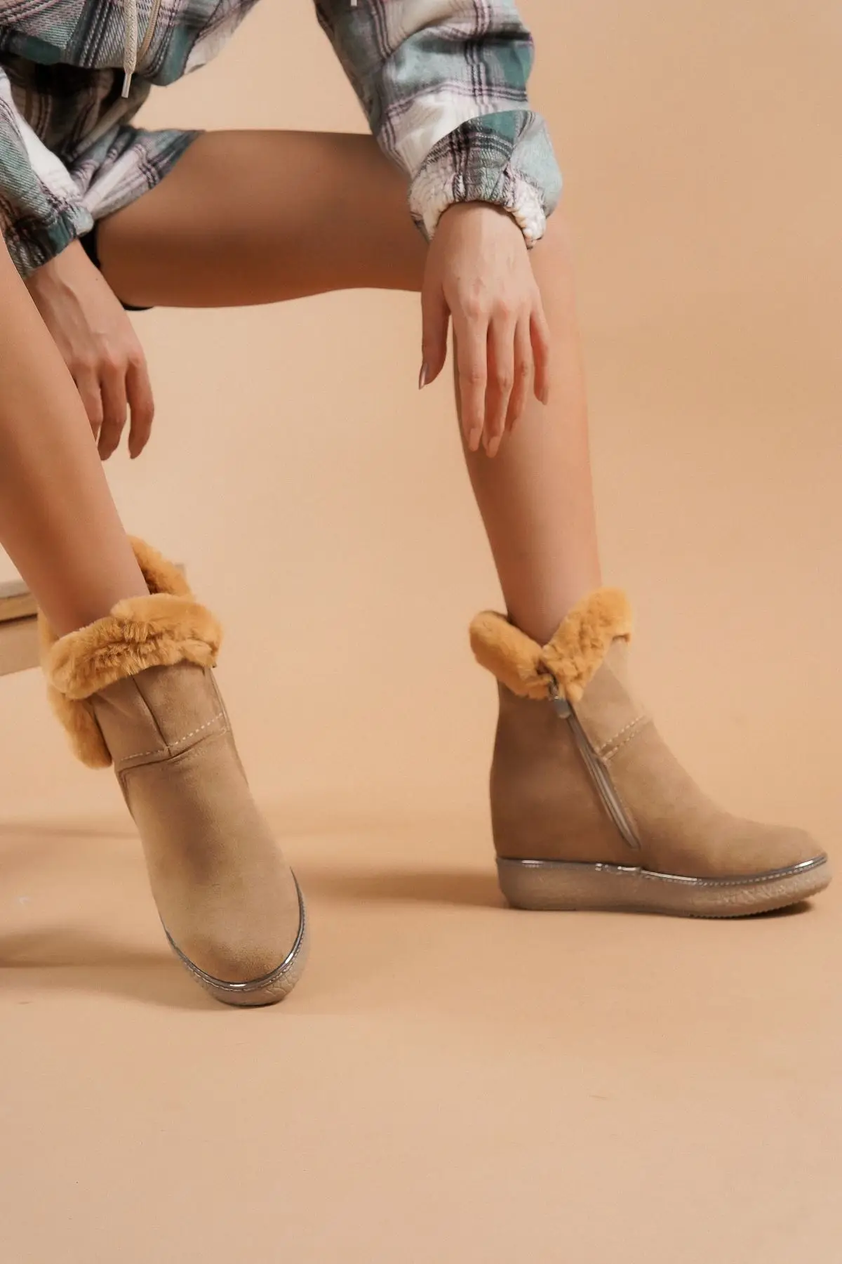 

Women's Fashion Suede Heels Boots
