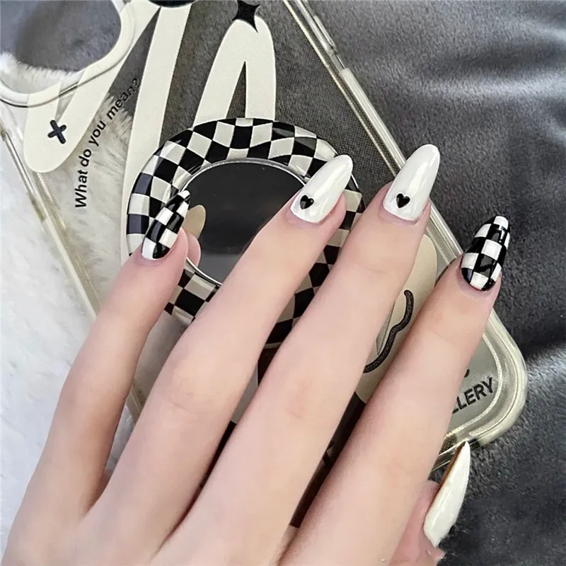 

uñas postizas 24pcs press on nails faux ongles Sticker Fake Nails Tips With Glue Full Cover Detachable Finished Fingernails