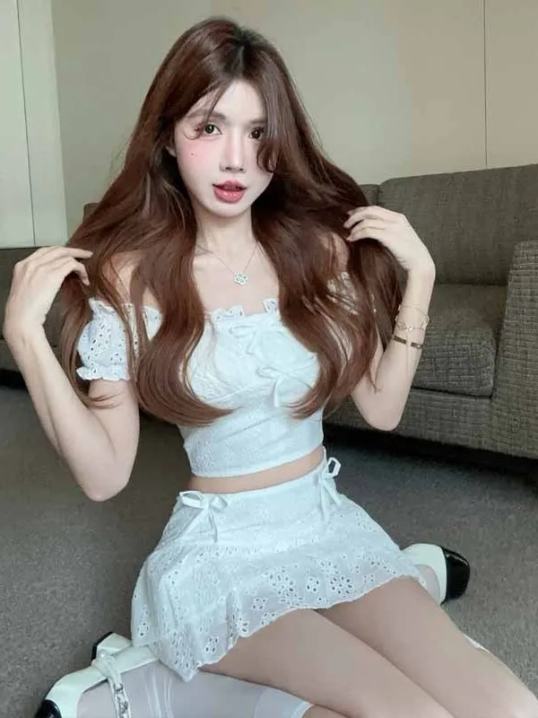 Лето 2024 топ с короткими рукавами и французским милым бантом разрезом на шее +