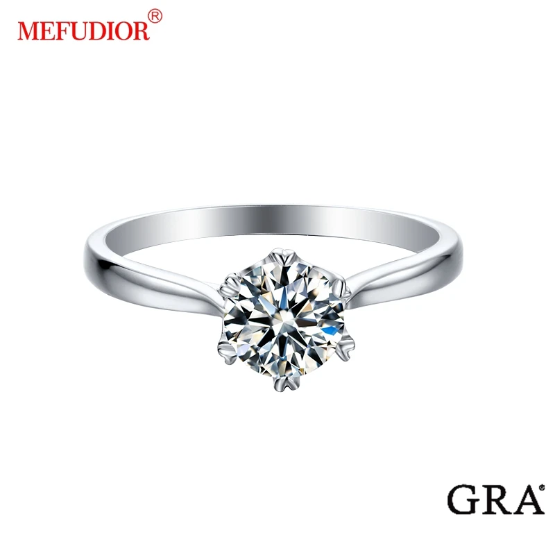 

Кольцо с муассанитом из серебра 925 пробы, 18 К