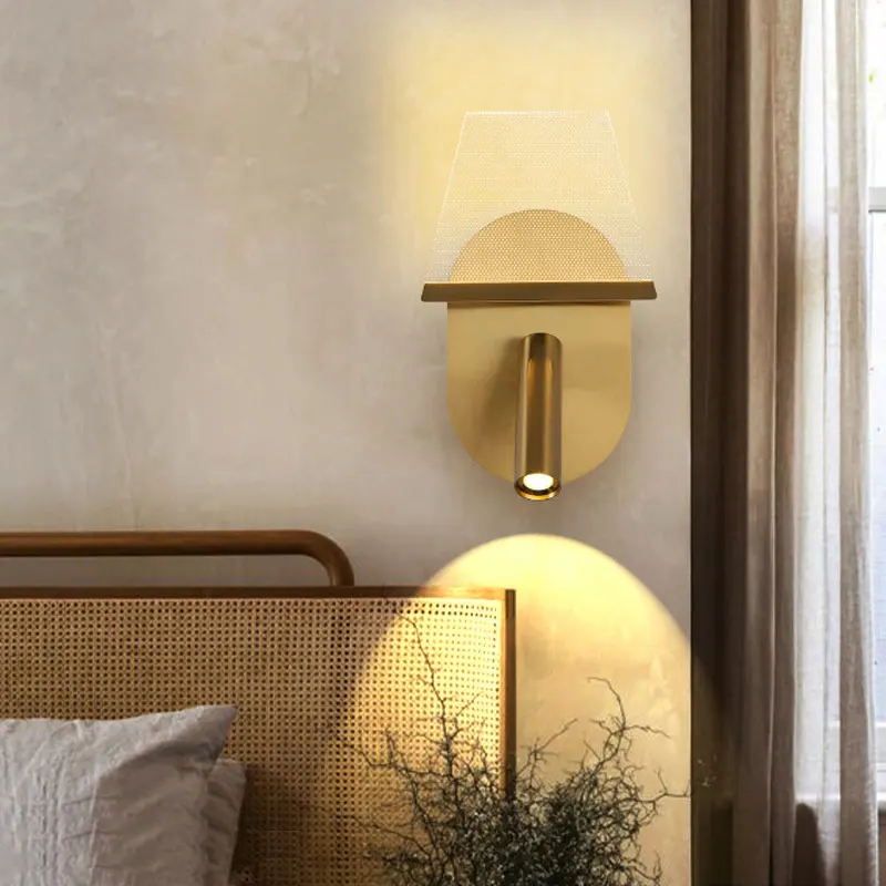 

Nordic Creative LED Luxury Wall Lamp Living Room Metal Fashion Modern Minimalist Bedside Indoor Lights Bedroom Reading Lighting