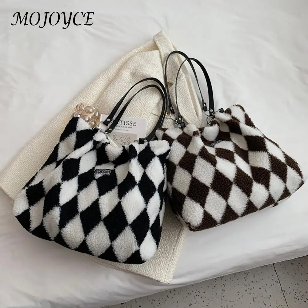 

Female Fashion Checkerboard Shoulder Bag Plush Daily Underarm Bag Women Casual Ladies Large Capacity Shopping Handbags