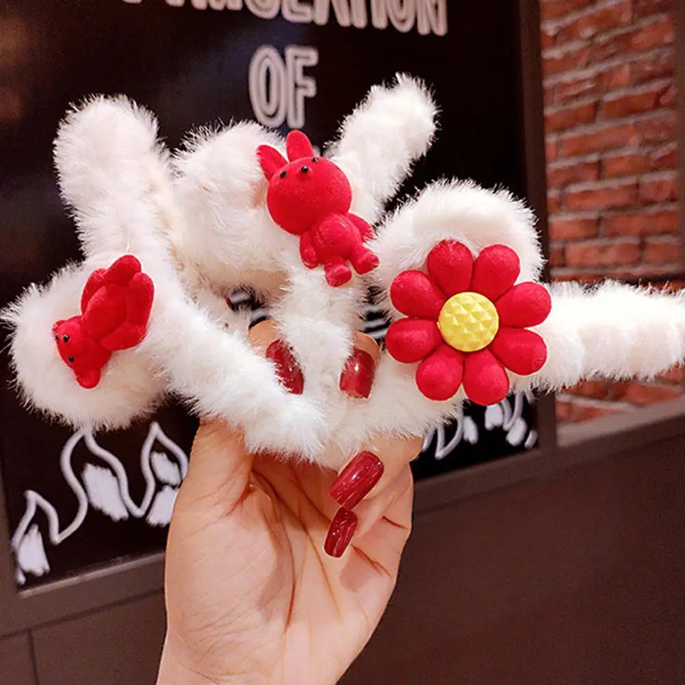 

Женский зажим для волос из искусственного меха