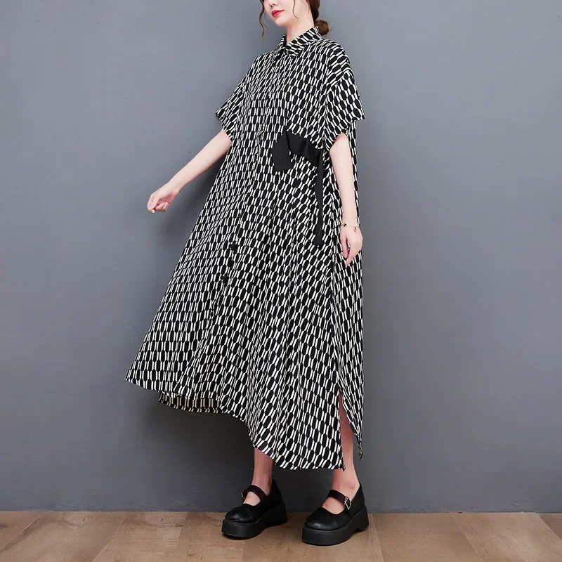 Черное и белое платье-рубашка в клетку стиле ретро с рукавами летучая мышь