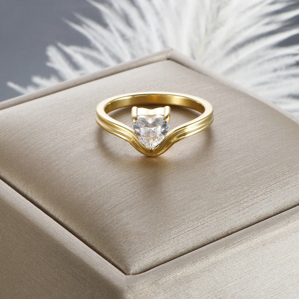 

Luxury Zircon Love Heart Ring for Lover Girl Couple Women Stainless Steel Stackable Wedding Jewelry Elegant Fashion Wholesales