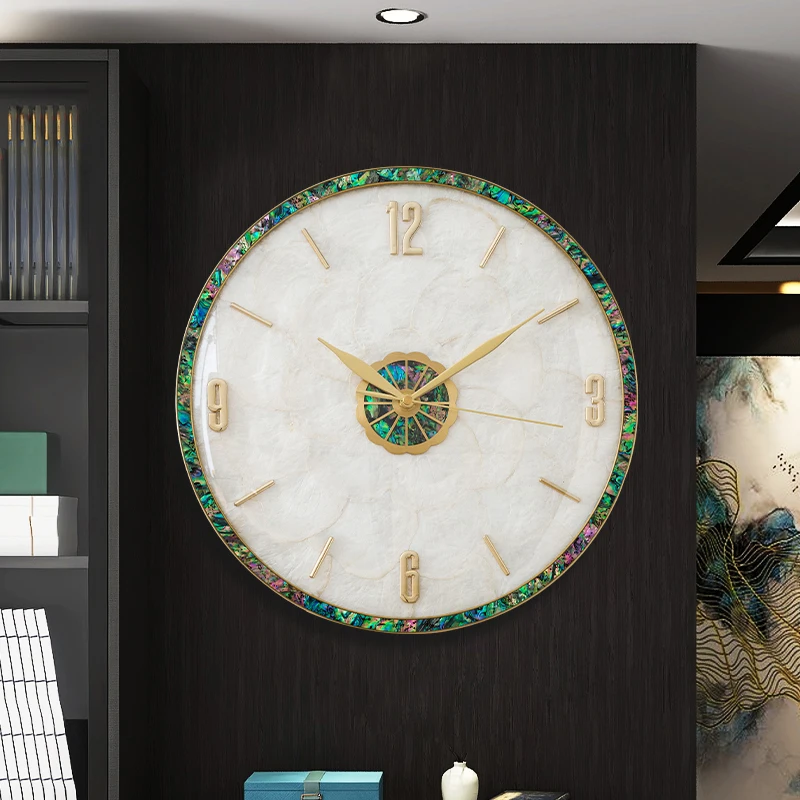 

Light luxury shell wall clock pure brass watch fashion simple living room Nordic creative home personalized clock hanging wall