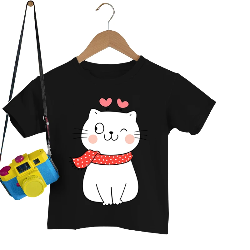 

Детская одежда Kawaii с принтом кошки в шарфе, футболки на День святого Валентина, топы с коротким рукавом с мультяшными животными для мальчико...