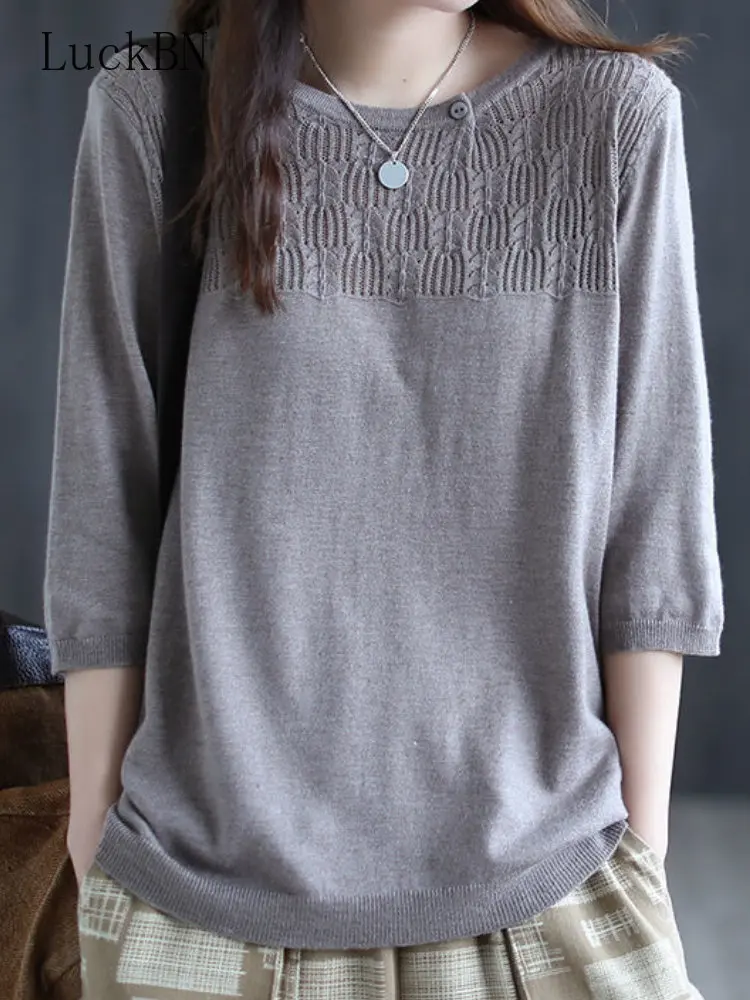 

Литературный свитер в стиле ретро, женская одежда на весну и лето, свободная Однотонная рубашка с рукавом три четверти и резьбой, Топ