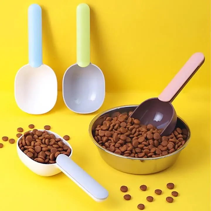 

Multifunctional Dog Food Cat Food Shovel Spoon Feeding Spoon Sealed Bag Clip Creative Measuring Cup Curved Design Easy To Clean