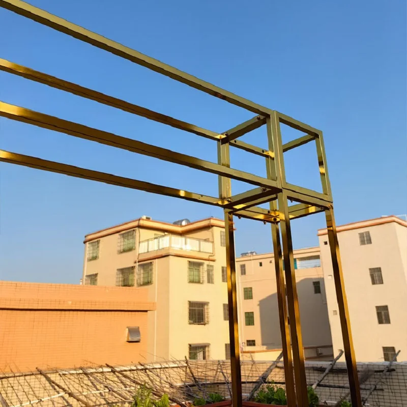 Рисунок 6 - Свадебные металлические подставки