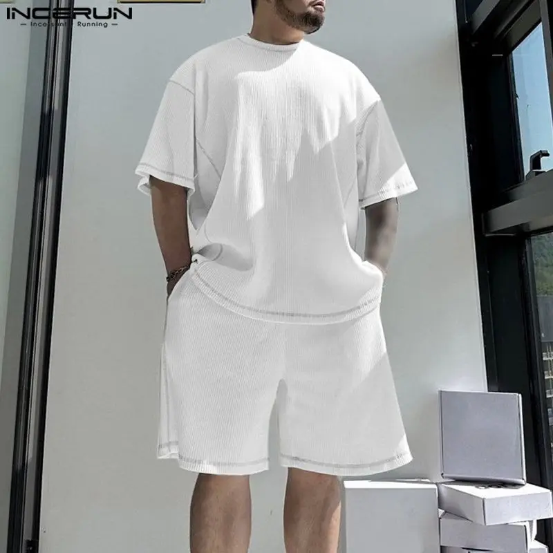 

Мужские однотонные комплекты 2023, футболка с круглым вырезом и короткими рукавами и шорты в Корейском стиле, свободная уличная одежда из 2 предметов, мужские повседневные Костюмы